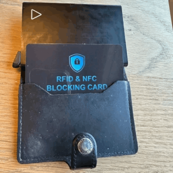 Card Armor user Laura C.